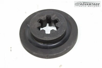 Nissan Rogue AWD 2021-23 muelle helicoidal trasero izquierdo y derecho aislador superior OEM Foto 1 de 4