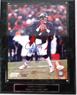 Foto autografiada de 8x10 de John Elway de los Denver Broncos con placa/placa de nombre JSA Foto 1 de 3