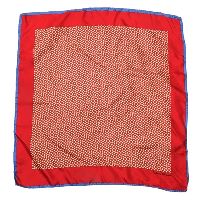 Bufanda de seda Salvatore Ferragamo para mujer 17" cuadrada roja impresión de dados juegos de azar nueva sin etiquetas Foto 1 de 4