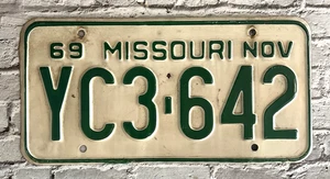 1969 Missouri Automobile License Plate YC3-642 - Picture 1 of 2