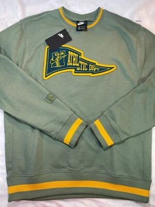 Nike Sportswear Club Fleece Crew Sweatshirt- Spiral Sage Men's sz M (DC2738-353) - Picture 1 of 9