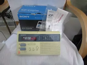 SONY BRAND MODEL ICF-C221W. CLOCK AM-FM RADIO. ORIGINAL BOX-MANUAL. WORKS TAIWAN - Picture 1 of 21