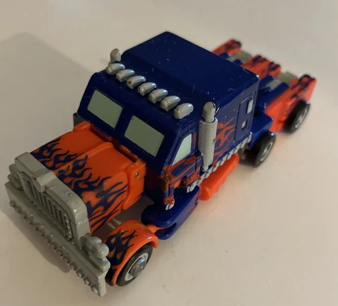 2007 Hasbro Transformers 4" Optimus Prime Autobot Leader Robot Car Cover