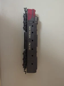 Rivarossi HO Scale Southern Pacific Krauss-Maffei ML 4000 Powered locomotive - Picture 1 of 2