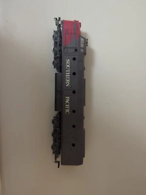 Rivarossi HO Scale Southern Pacific Krauss-Maffei ML 4000 Powered locomotive - Image 1 of 2