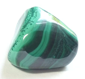 LOVELY MALACHITE TUMBLESTONE electromagnetic filter 2.2 x 2.1 cms 13.42 gms #2 - Picture 1 of 4