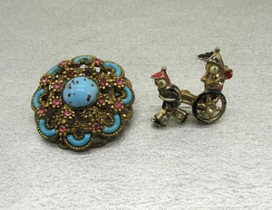 Lot 2 Vintage Pins Brooches 1 Ornate w/ Faux Turquoise & 1 Asian Rickshaw Themed - Picture 1 of 8