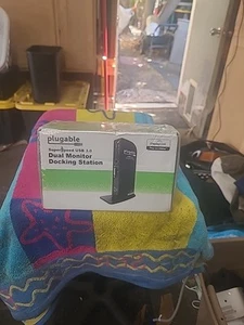 Plugable Super Speed USB 3.0 Universal Dual Monitor Docking Station - Photo 1/3