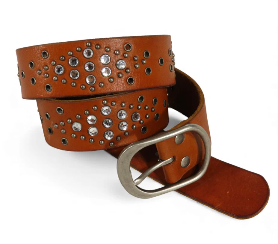 Cinto de couro marrom fóssil vintage Y2K ilhós de prata strass transparente tamanho G - Imagem 1 de 4