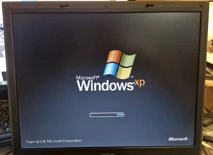 Acer Aspire 1350 Series Windows XP Pro SP Athlon 2600+ 512Mo HDD 40Go VINTAGE - Imagen 1 de 8