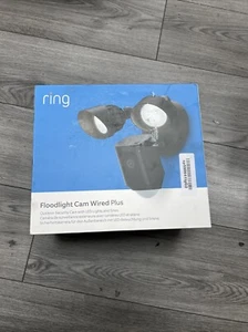 Cámara de seguridad exterior Ring Floodlight Cam con cable Plus 1080p HD video negra - Imagen 1 de 1