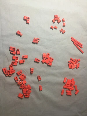 I Lego Lot 82 Red Technic Connector Axles 42003 32184 6536 6538c 32062  - Image 1 of 4