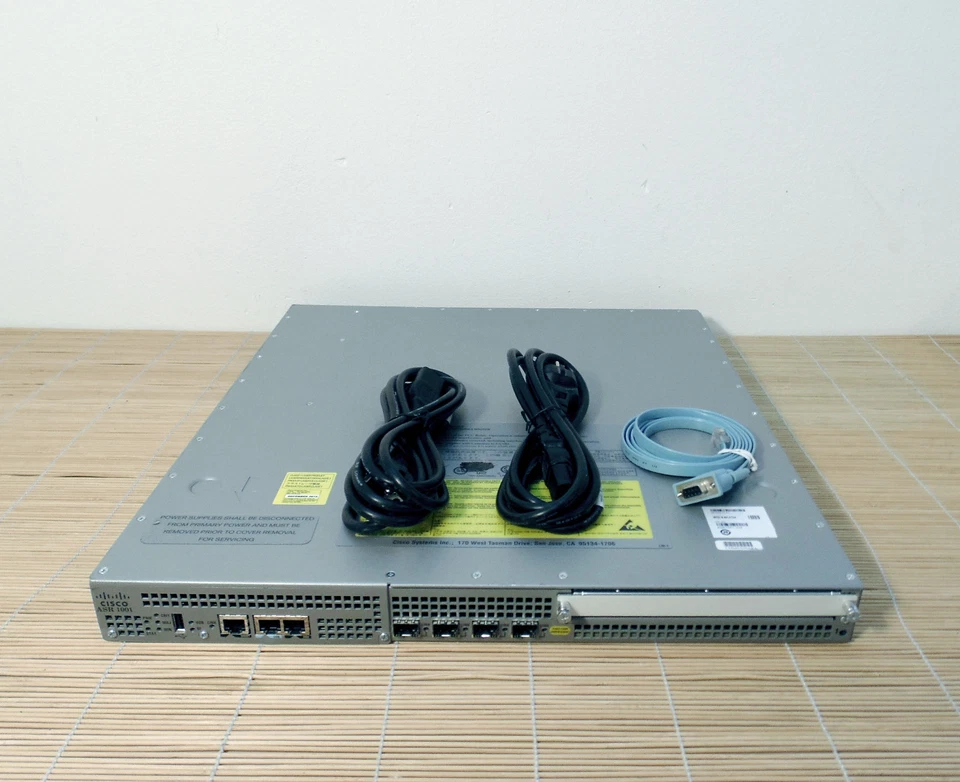 Cisco ASR1001-2.5G-SECK9 VPN+FW Bundle 2.5G Base System AESK9 Dual Power Supply - Bild 1 von 1