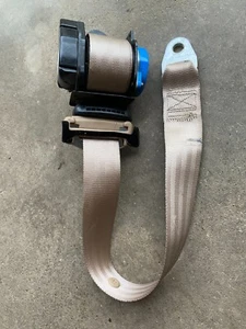 98-00 1998 DODGE DAKOTA RIGHT PASSENGER REAR SEAT BELT RETRACTOR TAN EXT CAB - Picture 1 of 4