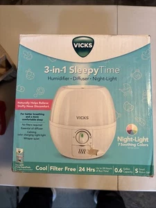 NEW Vicks 3-in-1 Sleepy Time Humidifier Diffuser Nightlight, VUL500. *LR1C - Picture 1 of 2