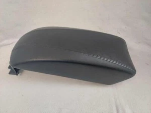 2012 Hyundai Sonata black leather center console lid/ armrest; 846603S100RY - Foto 1 di 7