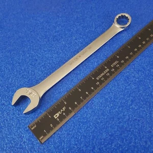 VINTAGE WILDE NEW OLD STOCK 11/16 COMBINATION WRENCH 12pt P/N 194 AMERICAN MADE - Picture 1 of 5