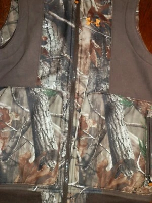 Under Armour Men's Small Fleece Vest Camo Great Pre Owned condition, Worn Once - Image 1 of 4