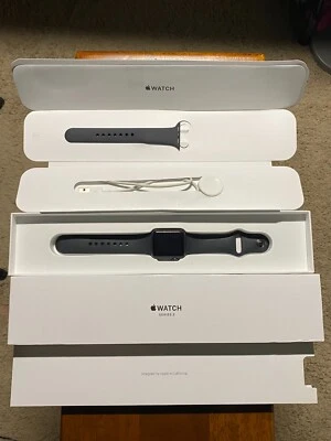 Apple Watch Series 3 38 mm Gray Aluminum Case with Black Aluminium Band - Image 1 of 4