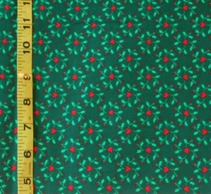 FABRIC - VINTAGE FABRIC TRADITIONS CHRISTMAS HOLLY & HEARTS COTTON 1.25 YDS NEW - Picture 1 of 1