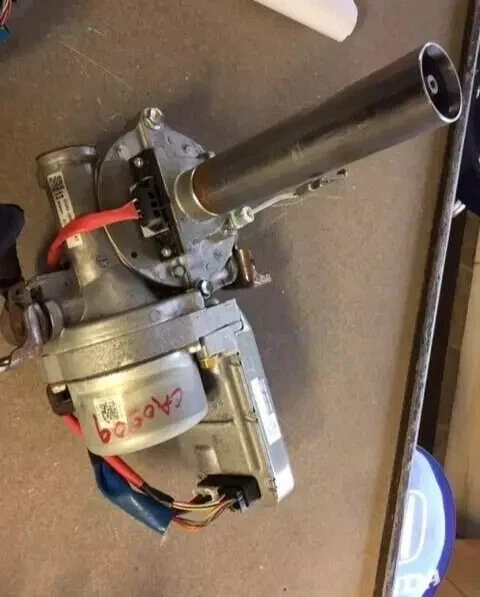 Conjunto de bomba de dirección asistida Toyota Camry 2012-2014 identificación eléctrica 89650-0605 OEM Foto 1 de 1