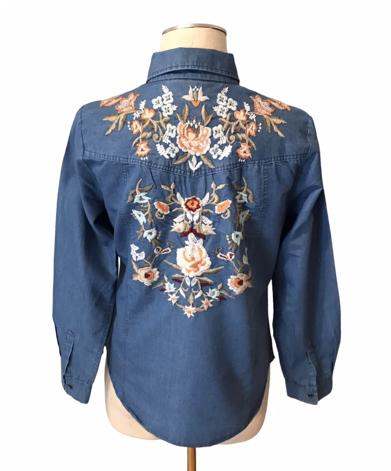 Рубашка вестерн вышитая Sahalie богемное цветочный узор джинсовая с застежкой спереди женская размер M - Изображение 1 из 4