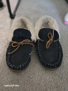 Minnetonka Women's Alpine Sheepskin Moccasin Slippers Blue Sz 8 Cozy! - Picture 1 of 6