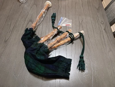 Mini gaita escocesa jugable Royal Irish Stewart cubierta cordón tartán 2 cañas gratis Foto 1 de 2