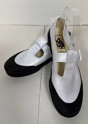 Vans Women’s Size 8 Mary Janes True White Coated Canvas Walls Style 93 New - Image 1 of 4