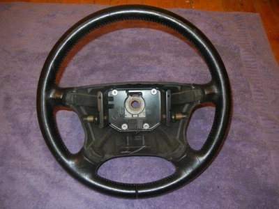 Volante SAAB 9-3 2002 envuelto en cuero 5201025 Foto 1 de 4