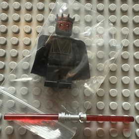 Lego Star Wars Darth Maul Minifigure sw0323 from set 7961 RETIRED