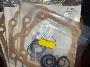 NEW OLD STOCK VICKERS EATON SEAL KIT 919640 - Picture 1 of 1