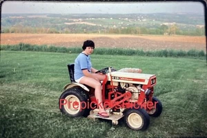 Original Vintage Photo Slide Gilson c15 Riding Lawn Mower Tractor 1978 Kodak - Picture 1 of 1