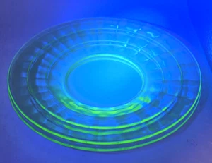 2 Hocking Glass Block Optic Green Uranium Depression Glass Bread Plates 6 1/8” - Picture 1 of 7