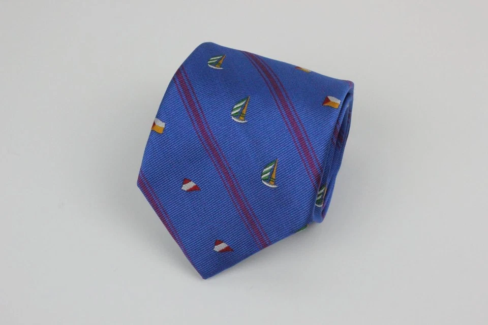 Corbata de seda J CREW. Azul con veleros y banderas. Foto 1 de 4