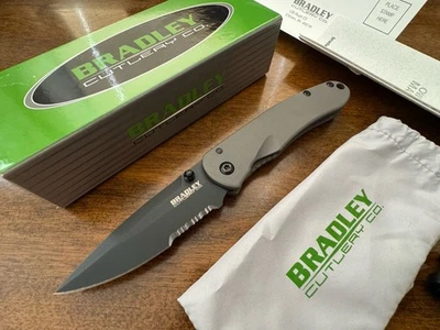 Cuchillo Plegable Bradley Alias II de Benchmade Hoja S30V Mango Ti Hecho en EE. UU. Foto 1 de 4