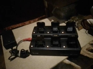 Cheapest Price-ICOM BC -121n 6way Charger Compatible⁴ICOM (F41-S) (F4-S)(F41-W). - Picture 1 of 11
