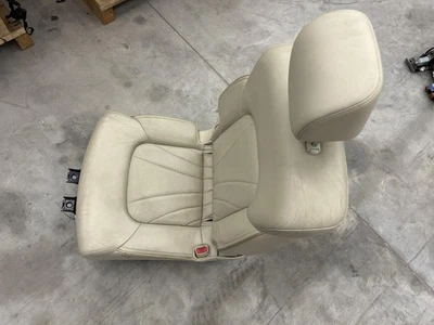 2015 Infiniti QX80 Right 2nd Row Seat (Captain) Cream, Heated, Leather; RH Foto 1 de 4