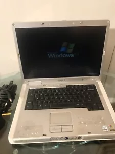 Vintage Dell inspiron 6400 Laptop, Windows xp, Office 2010, 80GB HDD, 1GB RAM, - Picture 1 of 8