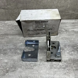 Total Source 1309824 Cerradura/Pestillo de Puerta para Hyster, Falta Manija de Goma, Nuevo - Imagen 1 de 9