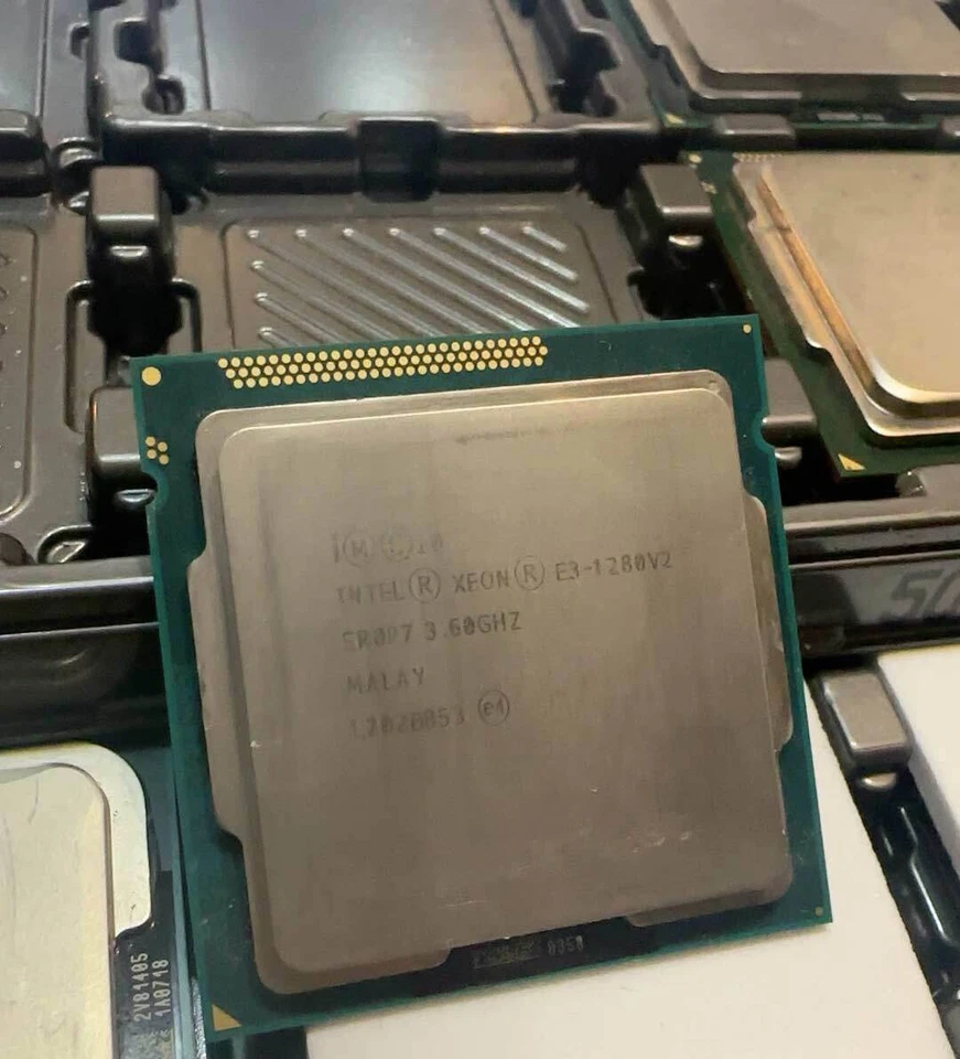 Intel Xeon CPU E3-1280v2 8M cache 3.6GHz SR0P7 LGA1155  Processor E3-1280 v2 - Image 1 of 1