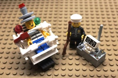 Silla Eléctrica Prisionero y Guardia de Cárcel Policía Sin usar, en caja* Hecha de Ladrillos Lego® Foto 1 de 4