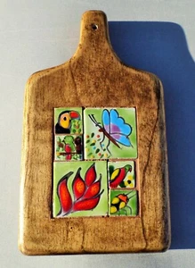 VTG HANDPAINTED CERAMIC CUT TILE WOOD TRIVET SERVER HANGING BOARD 9.5"HX5.5"WX1D - Picture 1 of 5