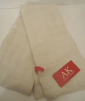 Cachecol feminino longo acolchoado marfim Anne Klein, O/S - Imagem 1 de 3