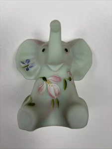 Fenton Elephant Birmano Vidrio Satinado Ltd # 2397/3500 Pintado y Firmado a Mano - Imagen 1 de 9