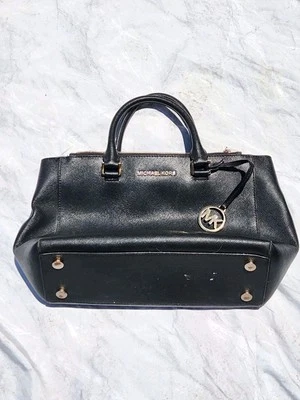 Cartera mediana Michael Kors Maxine de cuero negro  Foto 1 de 4