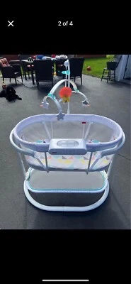 Cuna Fisher-Price DPV72 movimientos calmantes Foto 1 de 3