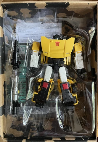 Transformers Generations Selects Earthrise Deluxe WFC-GS18 Tigertrack Complete Cover