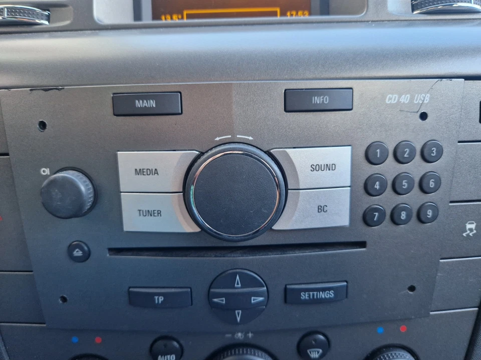 Cd40 Usb Libre 95077043 - Imagen 1 de 1