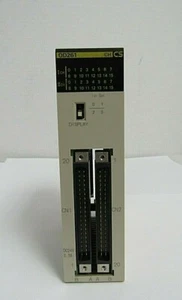 OMRON CS 1W-OD261 OUTPUT UNIT - Picture 1 of 6